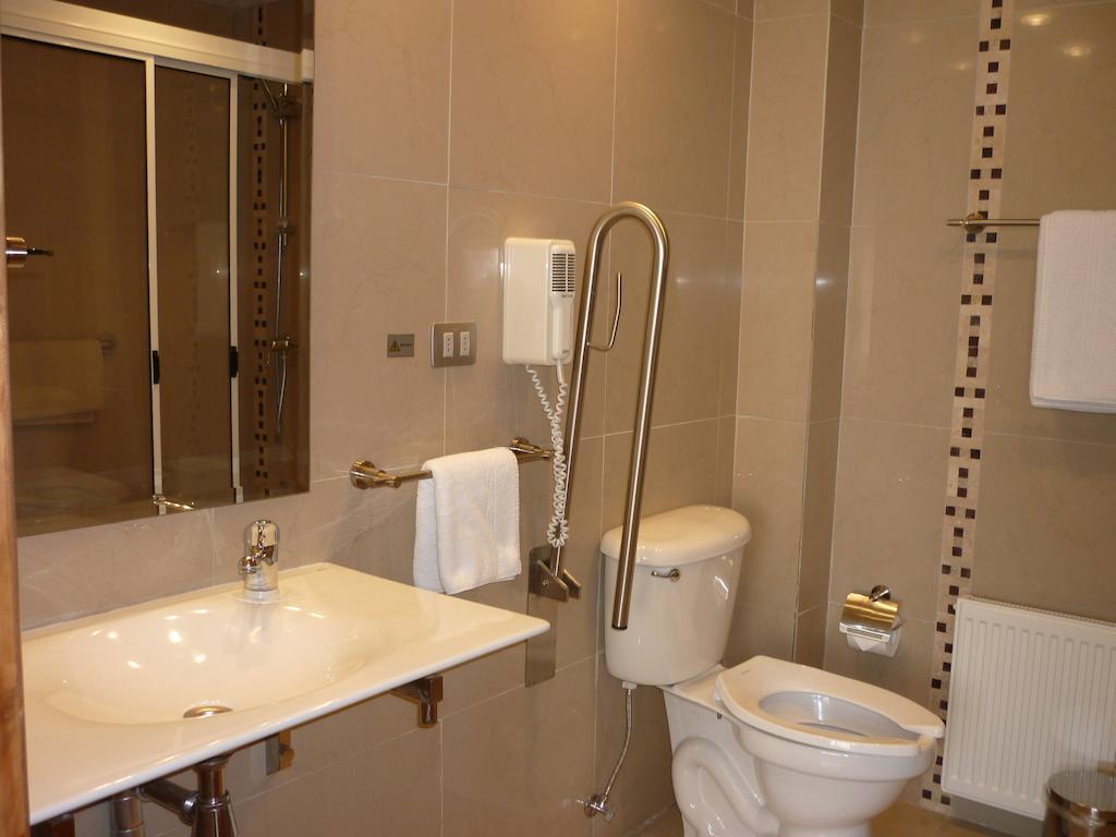 Hotel Ontiveros San Fernando Quarto foto